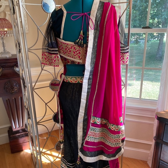 Indian Designer Black and Pink Chaniya Choli Navratri Garba Dress - Picture 9 of 15